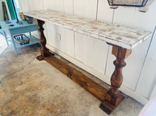 Load image into Gallery viewer, Rustic Farmhouse Entryway Table: Weathered White Top, Turned Legs