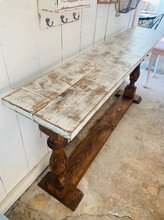 Load image into Gallery viewer, Rustic Farmhouse Entryway Table: Weathered White Top, Turned Legs