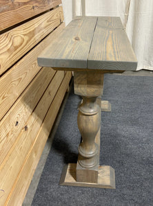 Turned Leg Entryway Table (Classic Gray)