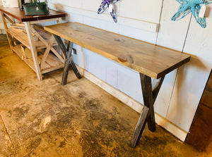 Industrial Farmhouse Entryway Table: Weathered Brown Wood & Black Metal Legs