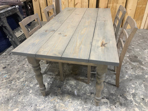 6ft Turned Leg Farmhouse Table with Chairs (Classic Gray)