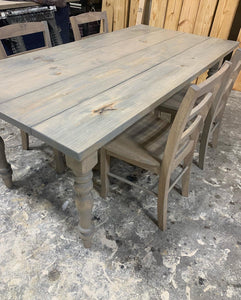 6ft Turned Leg Farmhouse Table with Chairs (Classic Gray)